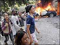 Timorenses deixam suas casas por causa da violência