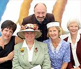 Parti'r Llwyn o Frongoch, Bala, enillwyr y Gystadleuaeth i Ddysgwyr Cymraeg - Alison Price, Ross Rhodes, Pauline Hardman, Myra May a Simon Thirsk