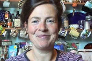 Fiona is on a mission to remove the clutter from her dresser.