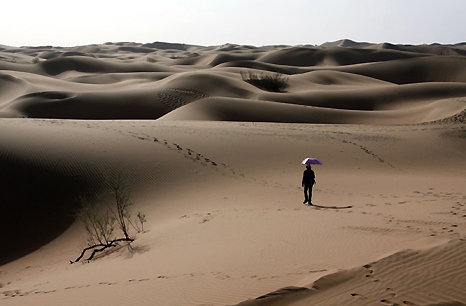 The Shapotou Desert Theme Park in Ningxia Province. 2009