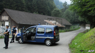 Полиция в районе озера Анси