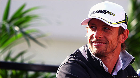 Jenson Button will tackle a triathlon