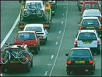 Carros têm grande contribuição na poluição do ar