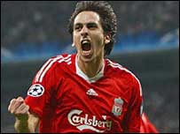  Yossi Benayoun của Liverpool
