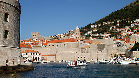 Brovnik general viewn copyright BBC / Fred Adler. Dubrovnik, in Croatia, is one of the most popular tourist destinations off the Adriatic Sea.