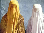 Afghan women wearing Burqas (archive photo)