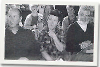 Rhai o'r dysgwyr yn canolbwyntio