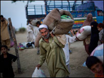 له سواته کډه پر شا بې ځايه شوي