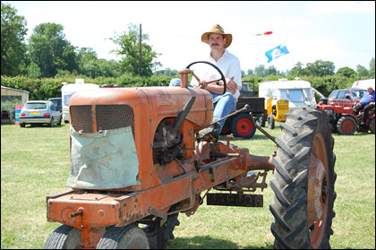 vintage_tractor2_420x279.jpg