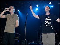 Phil Etheridge (L) and Saunders of the Twang