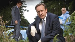 Neil Dudgeon (centre) in Midsomer Murders