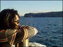 يک جوان ايرانی در راه استراليا