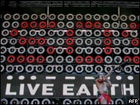 Abertura do Live Earth em Sydney, na Austrália, com cerimônia aborígene de boas-vindas