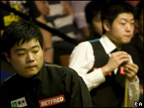 Ding Junhui and Liang Wenbo