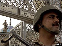 Autoridades americanas e britânicas admitem apenas o risco de guerra civil