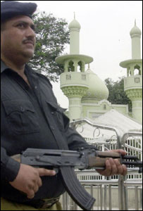 تشدد کے بعد سیالکوٹ میں سیکیورٹی کےسخت انتظامات 