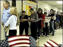 Cử tri đi bầu ở bang Ohio