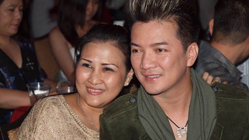 Ca sỹ Đàm Vĩnh Hưng và bà Liên, một bầu show có tiếng ở Mỹ