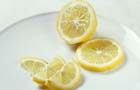 Sliced lemons
