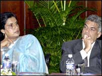 President Kumaratunge and Opposition leader Ranil Wickremasinghe