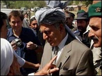 زلمی خليلزاد در لغمان (عکس از ای پی)