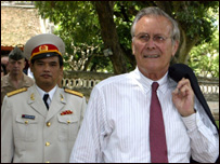 Ông Donald Rumsfeld tại Hà Nội