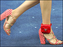 ऊँची एड़ी के जूतों से क्या फ़ायदा?