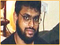 معظم بیگ ابھی بھی قید میں 