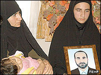 خانواده يکی از ايرانيان بازداشت شده در عراق