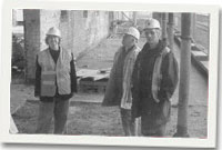 Alison Cann gyda Cliff Pope a Rob Edwards