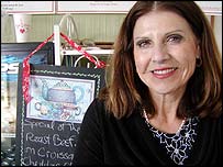 خبرنگاران در حاشیه دادگاه مایکل جکسون