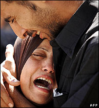 لبنانی وزیراعظم کے مطابق اب تک تین سو تیس شہری ہلاک ہو چکے ہیں۔