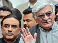 اسفند یار ولی اور زرداری