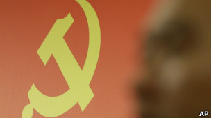 中共十八大闭幕后,中共中央连续几天出现人事调动