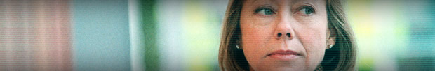 Jenny Agutter (Tessa Phillips)