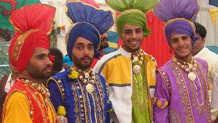 Cystadleuwyr yn Eisteddfod Llangollen