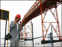 Yusuf Arifin di pelabuhan Santarem