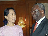 ابراہیم کمباری اور آنگ سان سوچی 