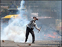 बांग्लादेश में झड़प