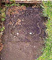 The Coat of arms and the Fleur de Lys is just visible on Dorothea's headstone