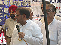 रैली में शरद यादव