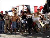 Torcedores iraquianos em Bagdá