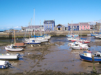 Harbwr Aberaeron gan Meirion Jones o Lanbrynmair