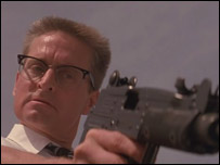 道格拉斯主演的《坠落》剧照