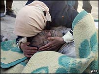 भूकंप पीड़ित