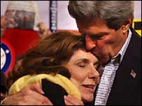 جان کیری اور ٹریسا کیری