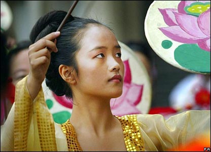 爱丁堡节大游行表演者