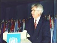 Soren Jessen-Petersen, ish-kreu i misionit të OKB-së në Kosovë.