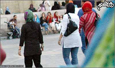 پرسه زنی بچه های تهرانی جمعه شب