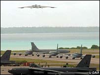 امریکہ نے ایران میں فوجی کارروائی کا خیال رد نہیں کیا ہے